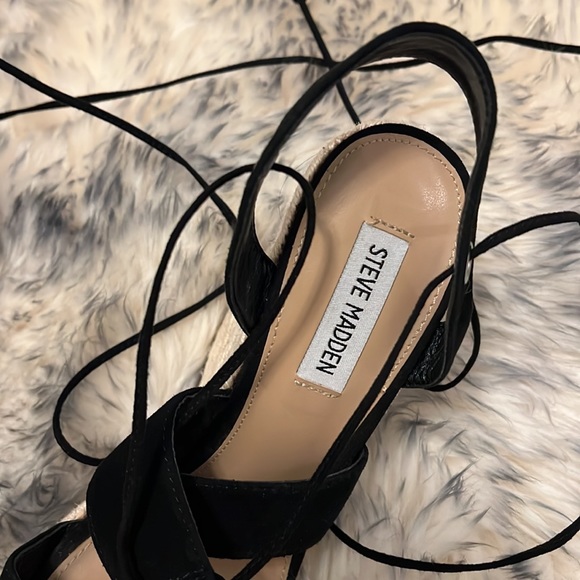 Steve Madden Black Lace up Wedges - Picture 3 of 4